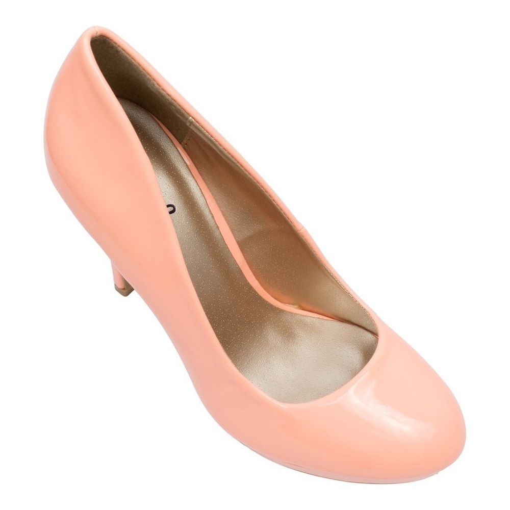 Peach Round Closed Heels
